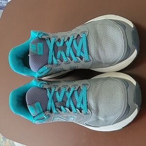 Women's New Balance 560v7